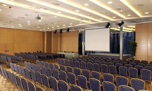 Konferenciaterem és rendezvényterem 700 főig Egerben