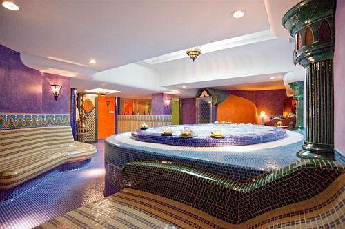 Wellness és Spa Hotel Amira Hévíz - wellness hétvégi akciók Hévízen