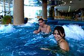 ✔️ Thermal Hotel Visegrád pezsgőfürdős medencéje